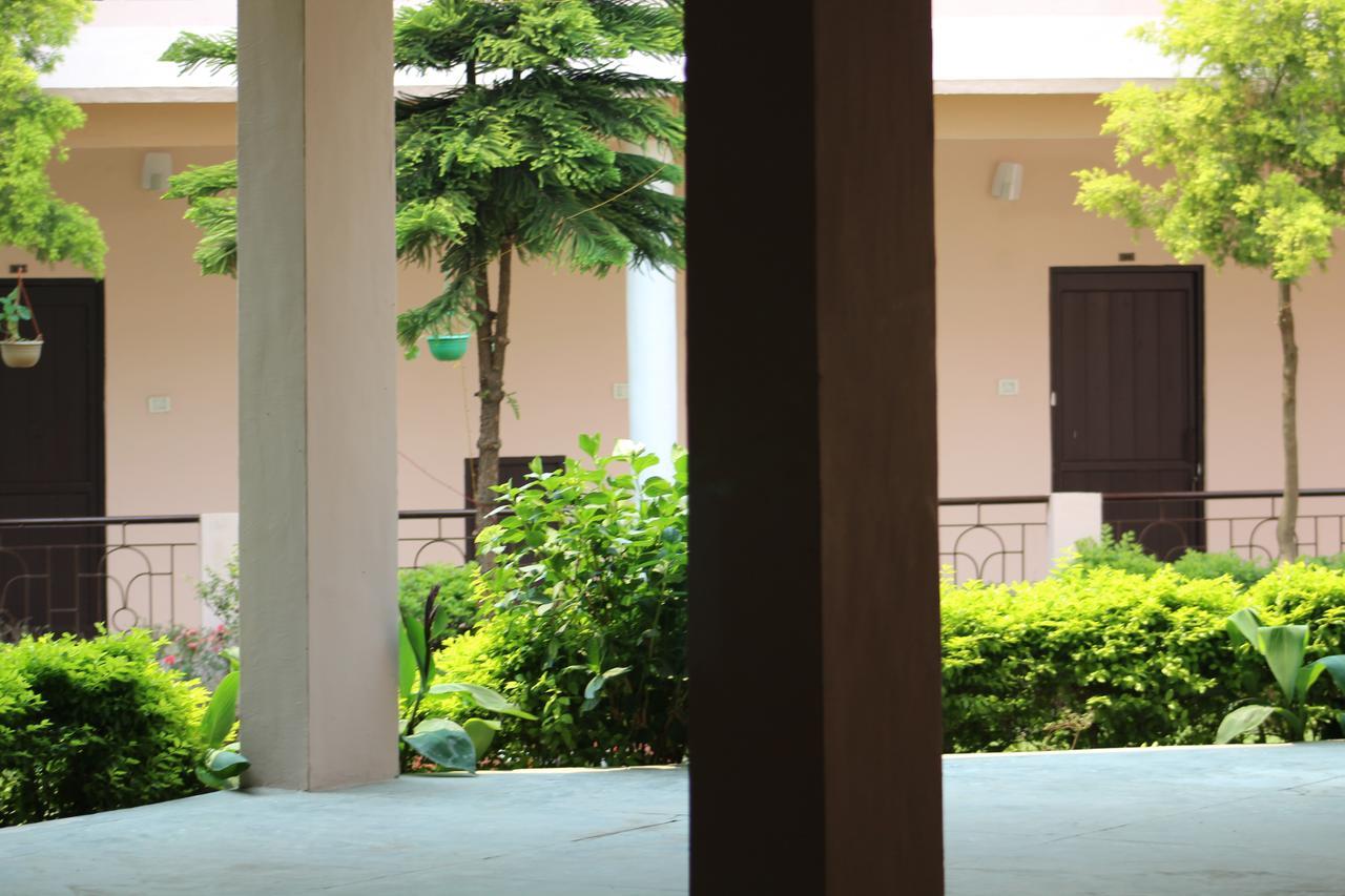 Greenwood Hotel Bhīm Tāl 外观 照片